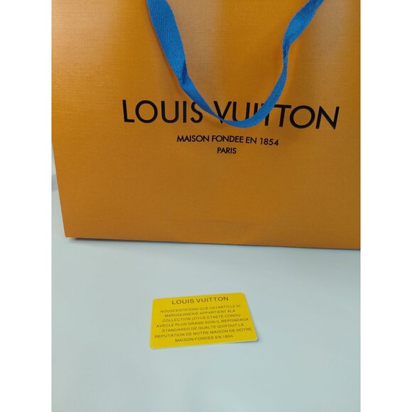 Louis Vuitton Silk Scarf With Hot Air Balloon Print 100% silk box and bag. - Picture 4 of 8